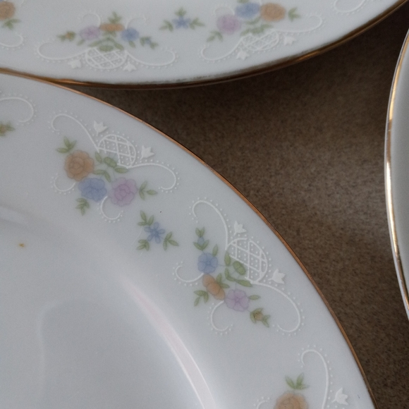 Crown Regent Bread and Butter Plates. - Picture 3 of 4